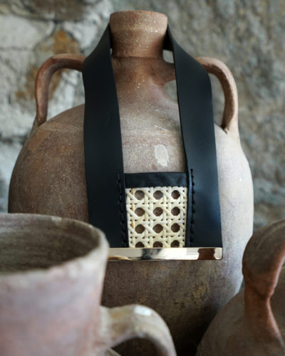 Necklace with rattan details